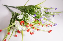 Hoa giả đẹp trang trí nhà cửa chùm hoa Tulip cỏ trắng nhỏ nhiều màu - Cao 35cm bụi 7 cành