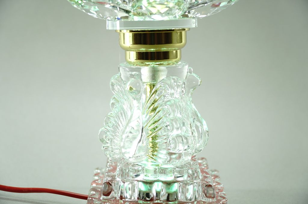 Đèn thờ cúng điện pha lê nguyên khối hoa sen đèn thờ led đổi màu trụ vuông tầng cao cấp - Cao 20cm