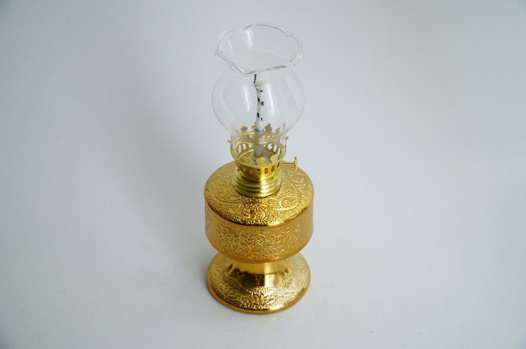 Đèn dầu thờ cúng truyền thống chân cao kim sa vàng - Cao 18cm