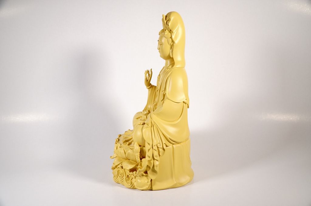 Tượng Phật Bồ Tát Quan Âm nguyên khối vàng đất ngồi đài sen - Cao 30cm
