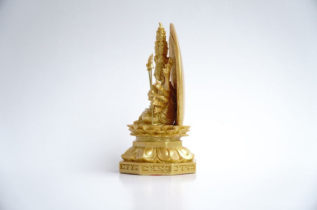 Tượng Phật Thiên Thủ Thiên Nhãn Chuẩn Đề hào quang nhũ vàng - Cao 16cm