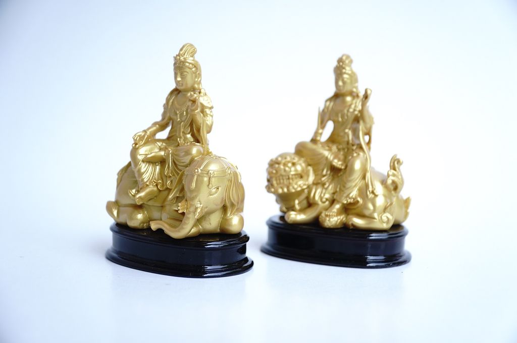 Bộ 2 tượng Phật Phổ Hiền và Văn Thù bồ tát ngồi nhũ vàng - Cao 10cm
