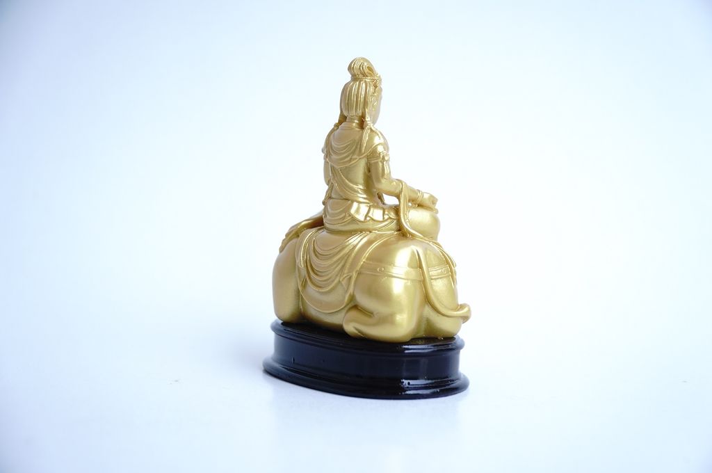 Tượng Phật Phổ hiền bồ tát ngồi cưỡi voi nhũ vàng - Cao 10cm