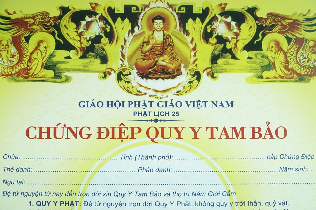 Giấy chứng nhận Quy Y Tam Bảo theo đạo Phật - Vàng 30x25cm