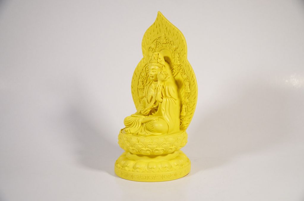 Tượng Phật Đại Thế Chí Bồ Tát để xe ô tô vàng đất lá bồ đề hào quang - Cao 19cm ngồi
