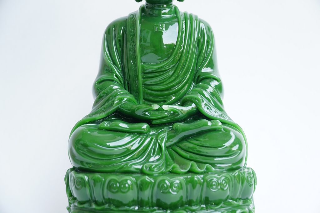 Tượng Phật A Di Đà ngồi ngọc lục bảo đúc nguyên khối - Cao 30cm
