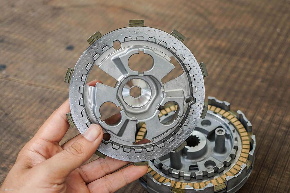 Bộ nồi chống trượt Uma Slipper Clutch cho xe Exciter150/Fz150i/R15 V2