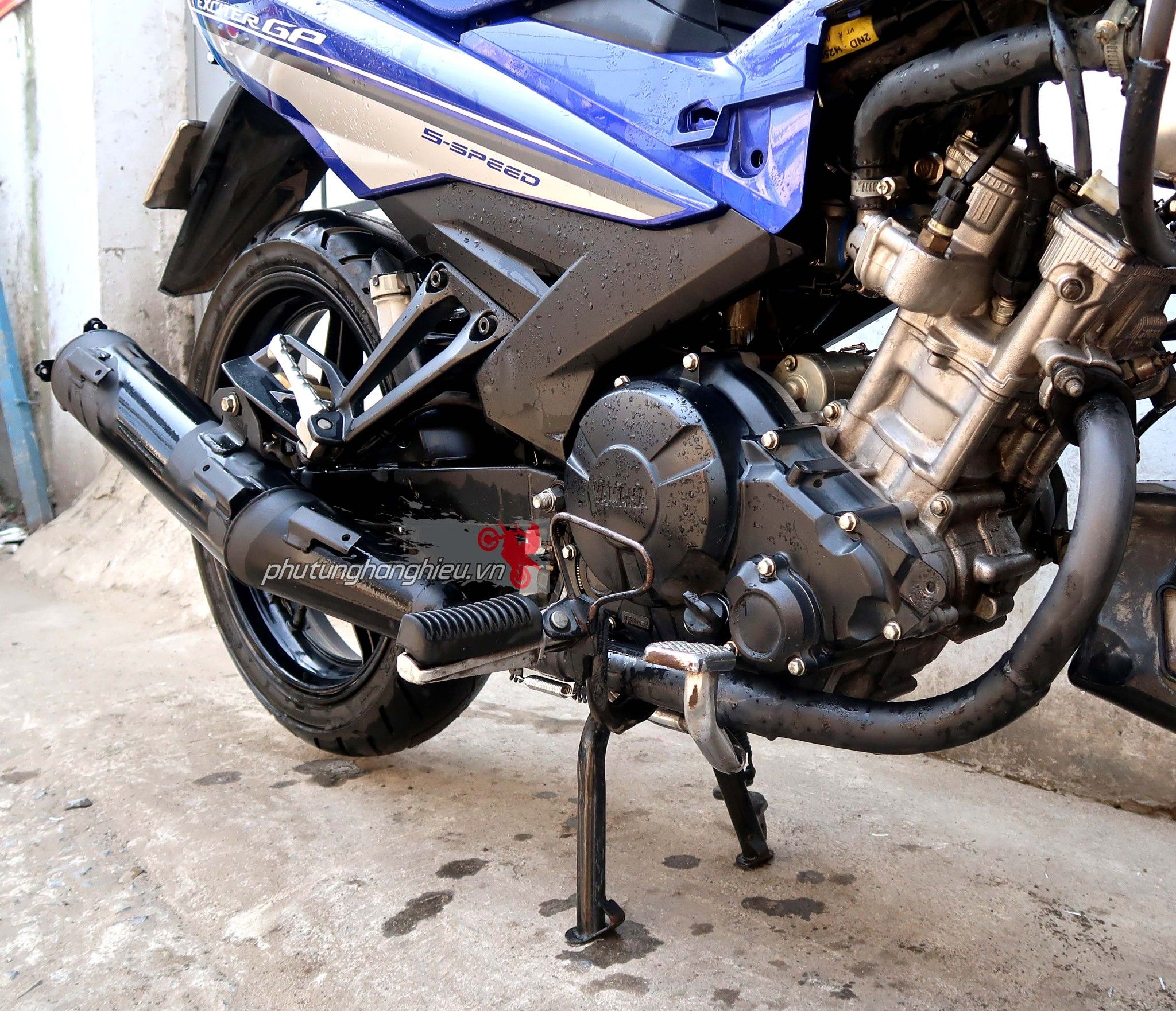 Pô tăng giả zin YY Pang cho Yamaha Exciter 150