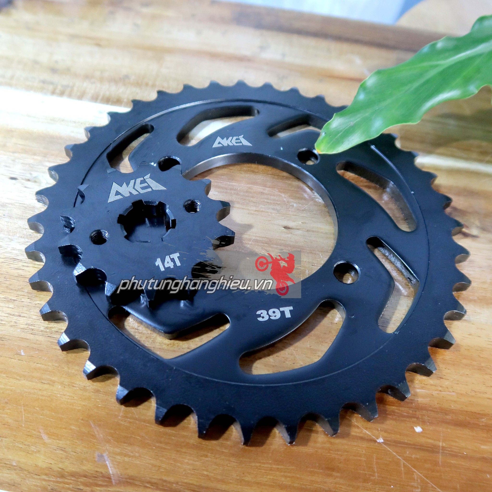 Nhông dĩa Akei kết hợp sên vàng DID Nhật 9 ly cho Exciter 135