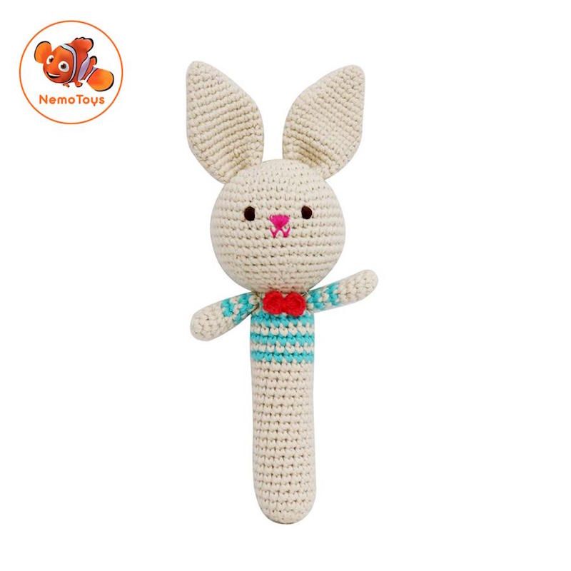 Gậy Lục Lạc Thỏ Trai - Đồ chơi len Handmade
