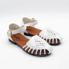 Sandal bé gái thời trang đế thấp mũi kín SD2101- Trắng