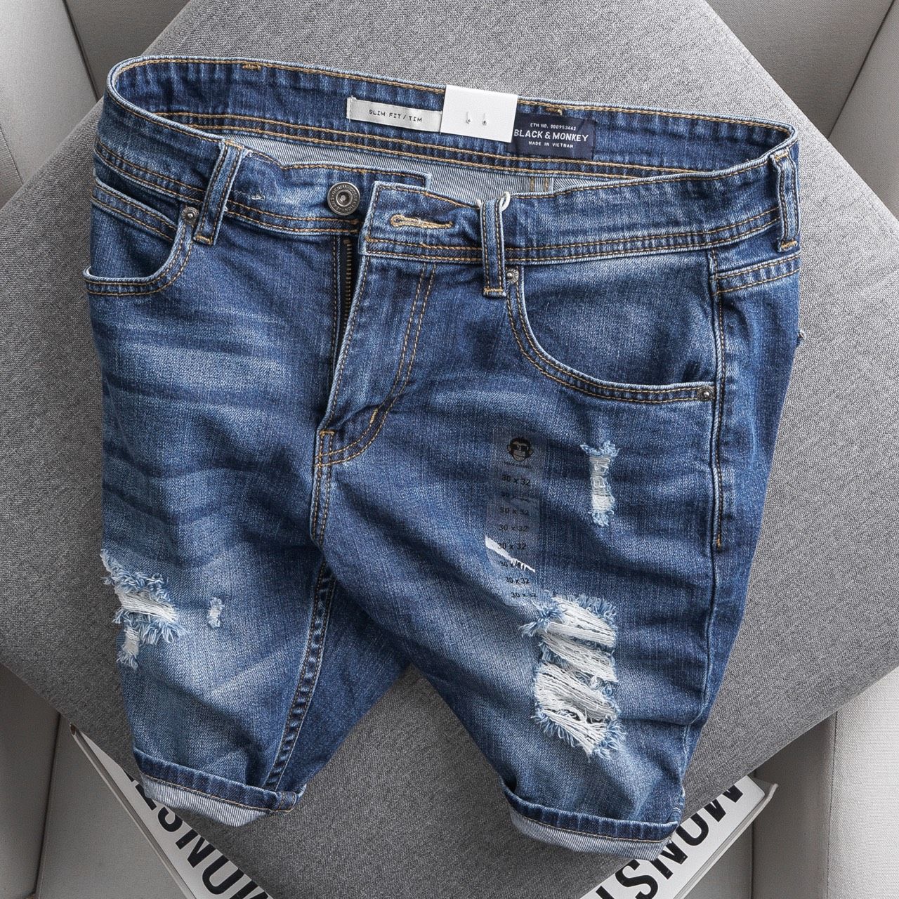 SHORT JEAN B,MONKEY XỊN