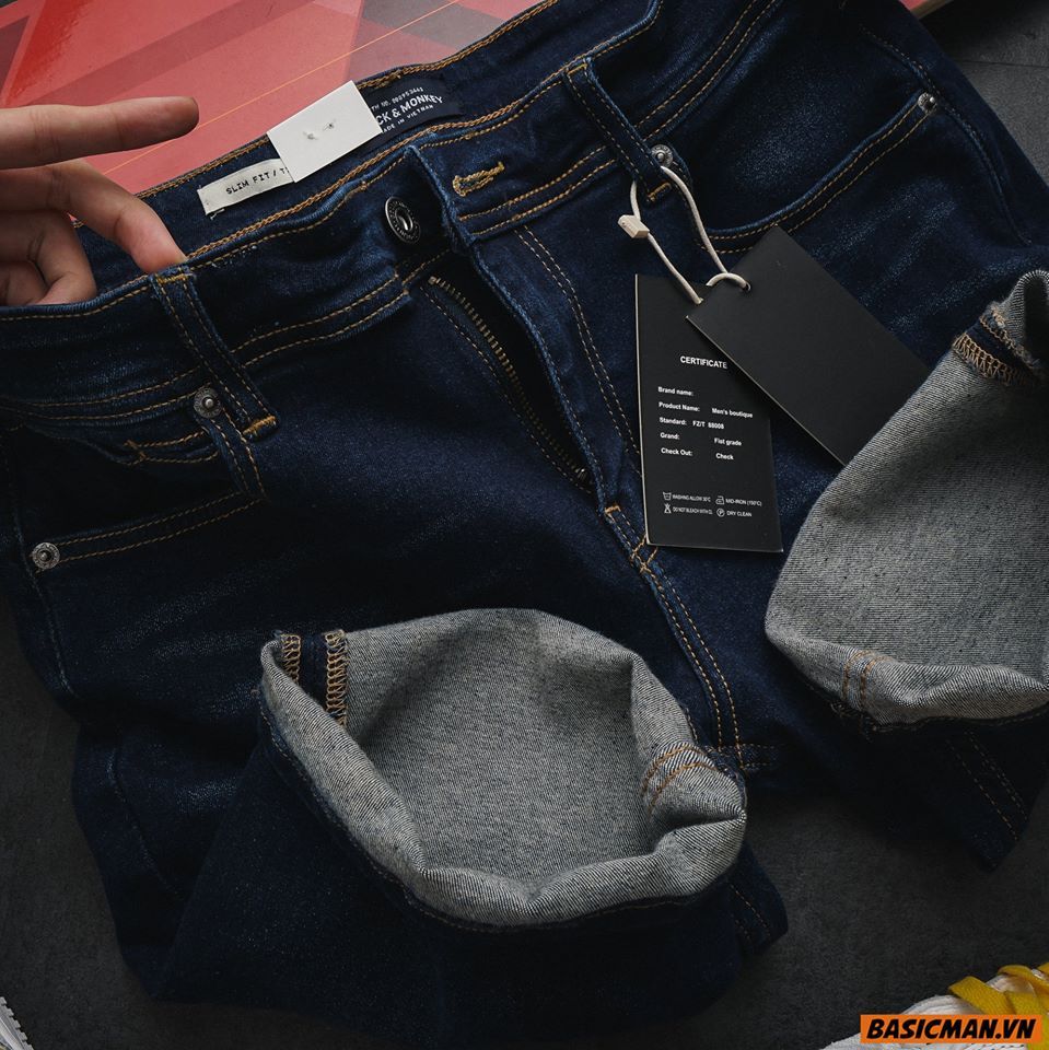 SHORT JEAN BM XỊN