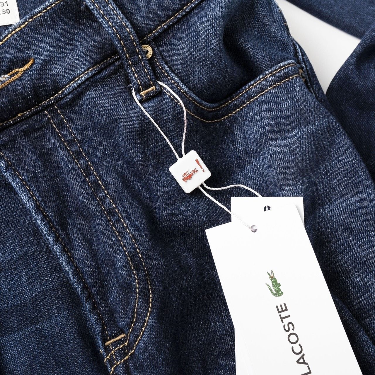 JEAN L.COS 001