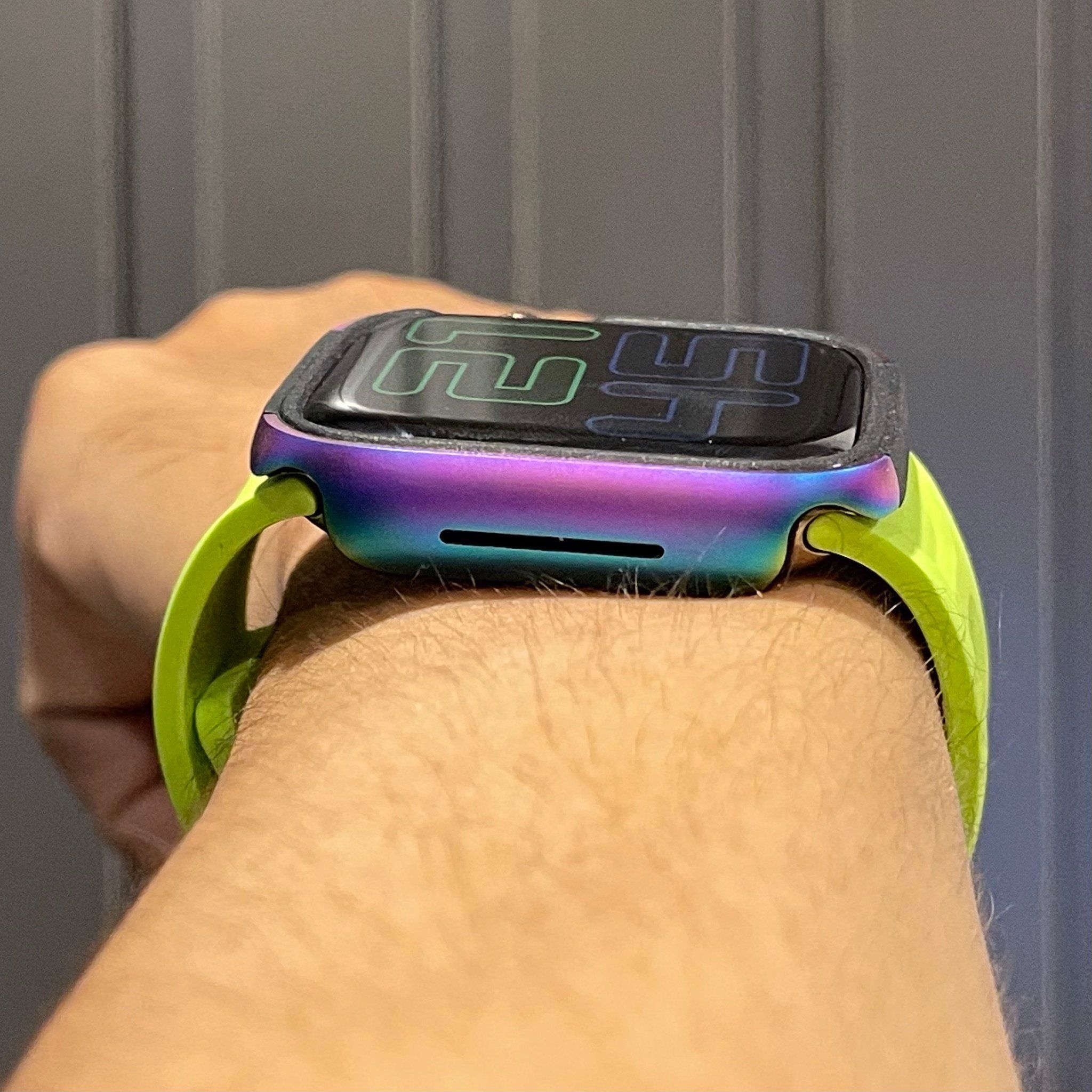 ỐP BẢO VỆ X-DORIA DEFENSE EDGE CHO APPLE WATCH - Titan