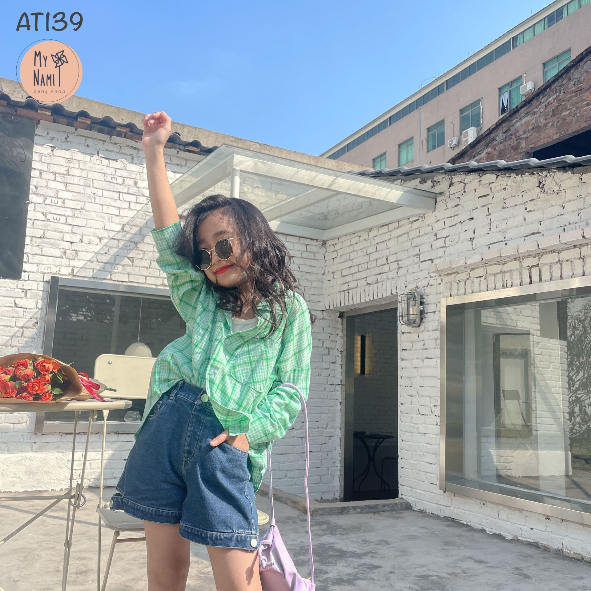AT139 - Sơmi caro xanh lá form rộng
