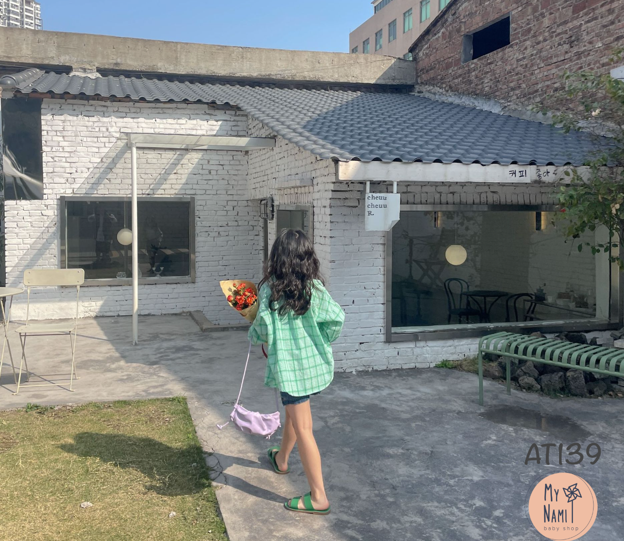 AT139 - Sơmi caro xanh lá form rộng