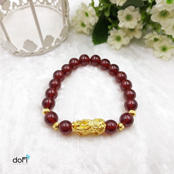  Vòng đá Garnet phối Tỳ Hưu Vàng 24k 