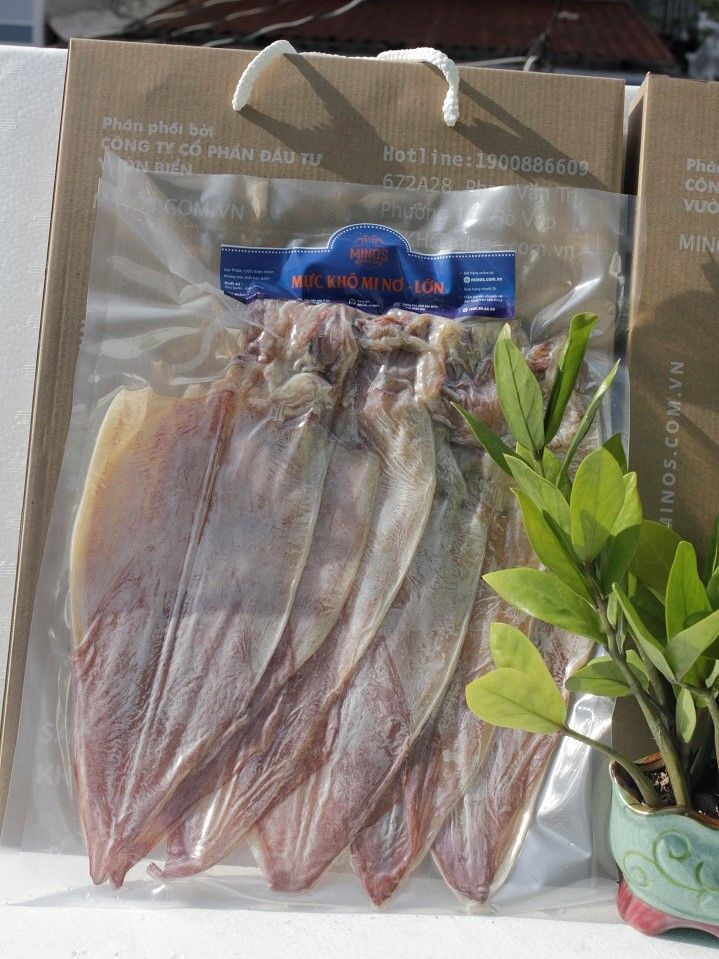 Mực khô Mi Nơ LỚN (12-14 con/kg)