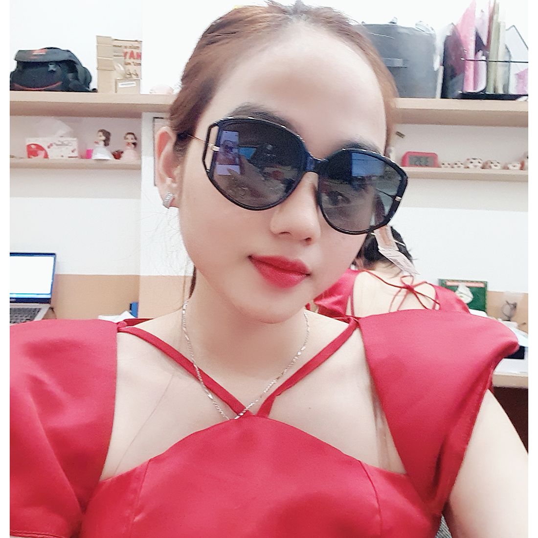 Kính mát DIOR DIORDIRECTION2 807/1I