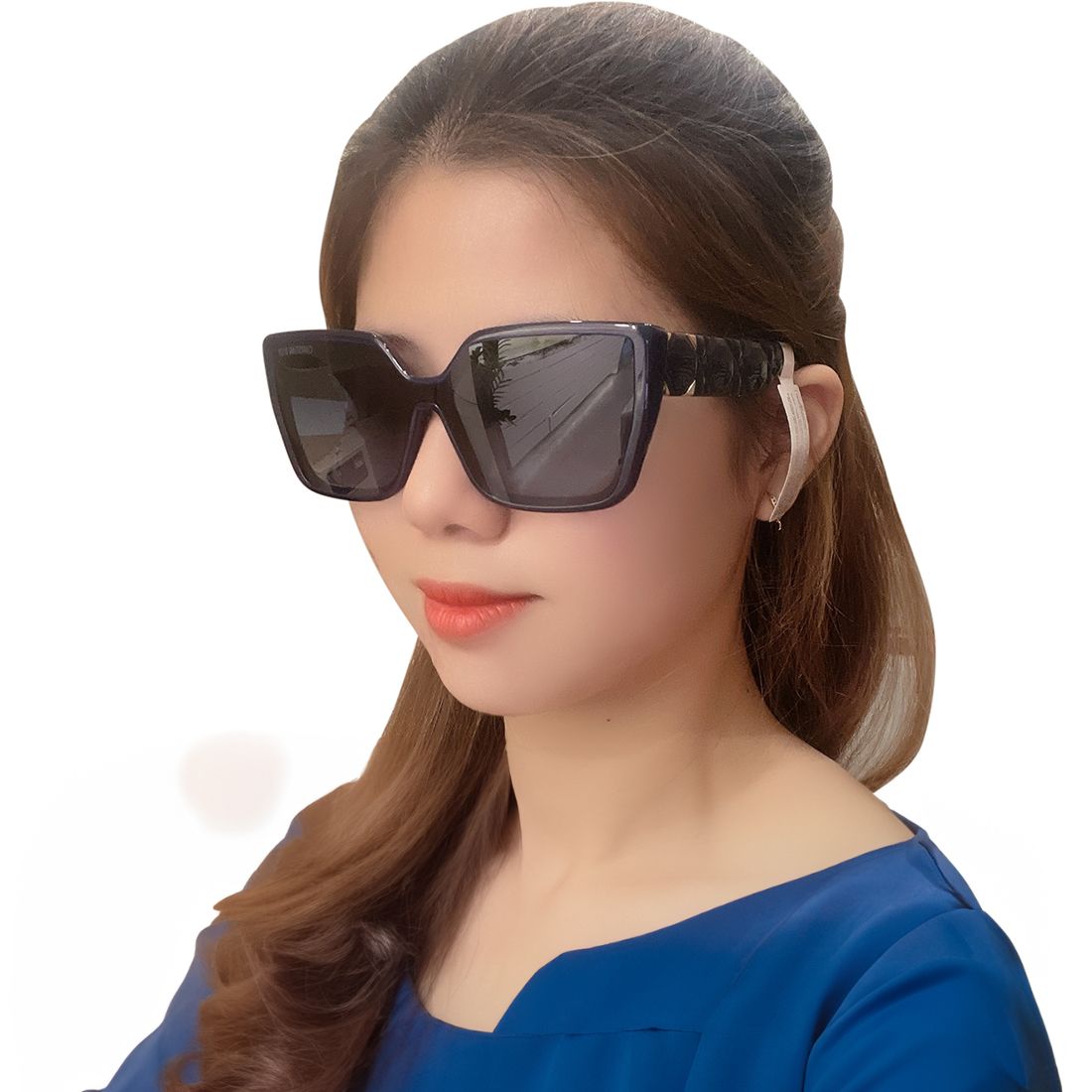 Kính mát DIOR LADY95.22S2F 30B1