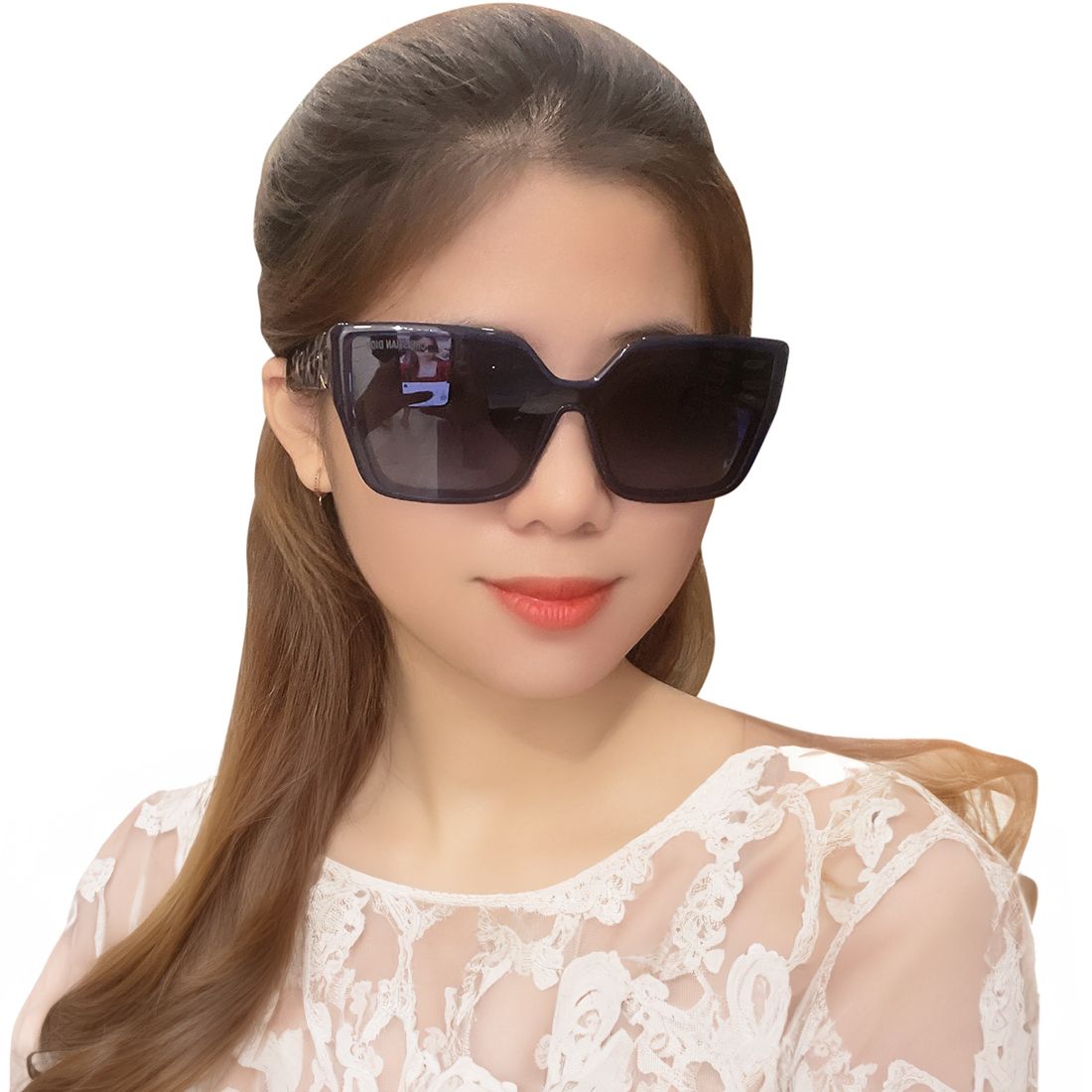 Kính mát DIOR LADY95.22S2F 30B1