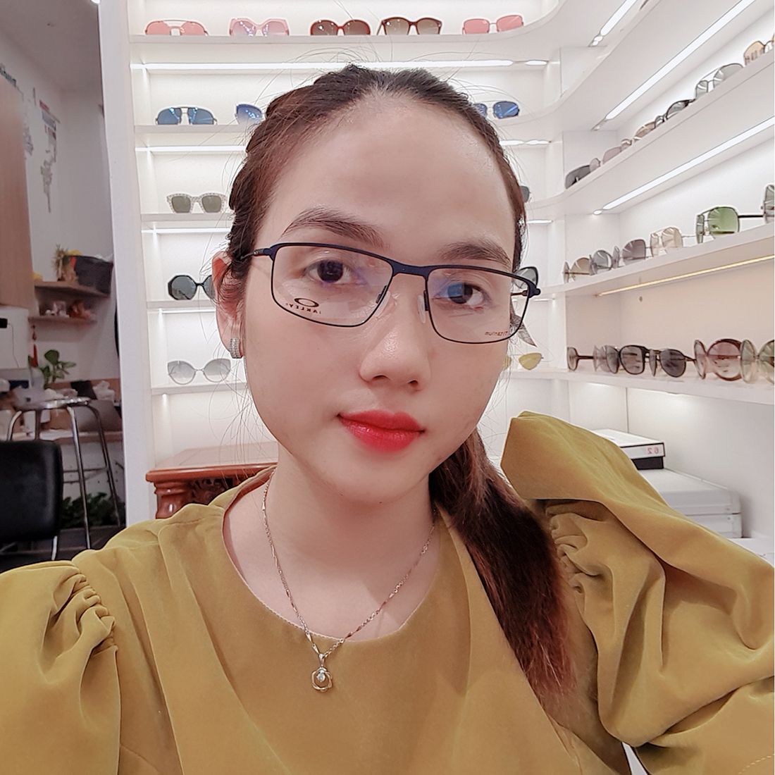 Gọng kính OAKLEY OX5019 03 + Tặng phiếu mua tròng trị giá 500.000 vnđ