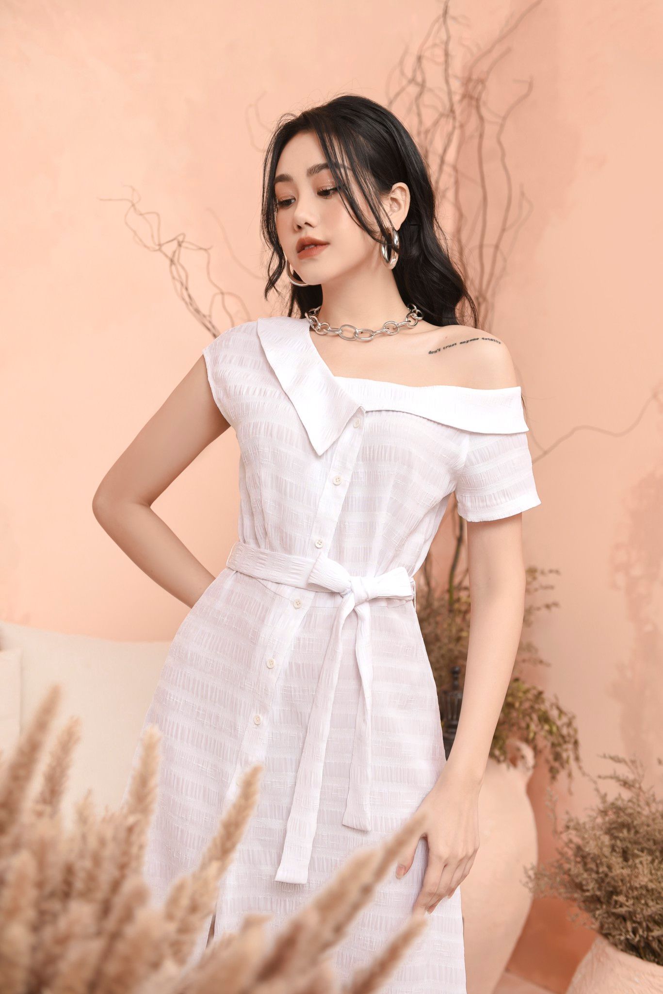 Đầm sơ mi vạt lệch nơ eo 21056102