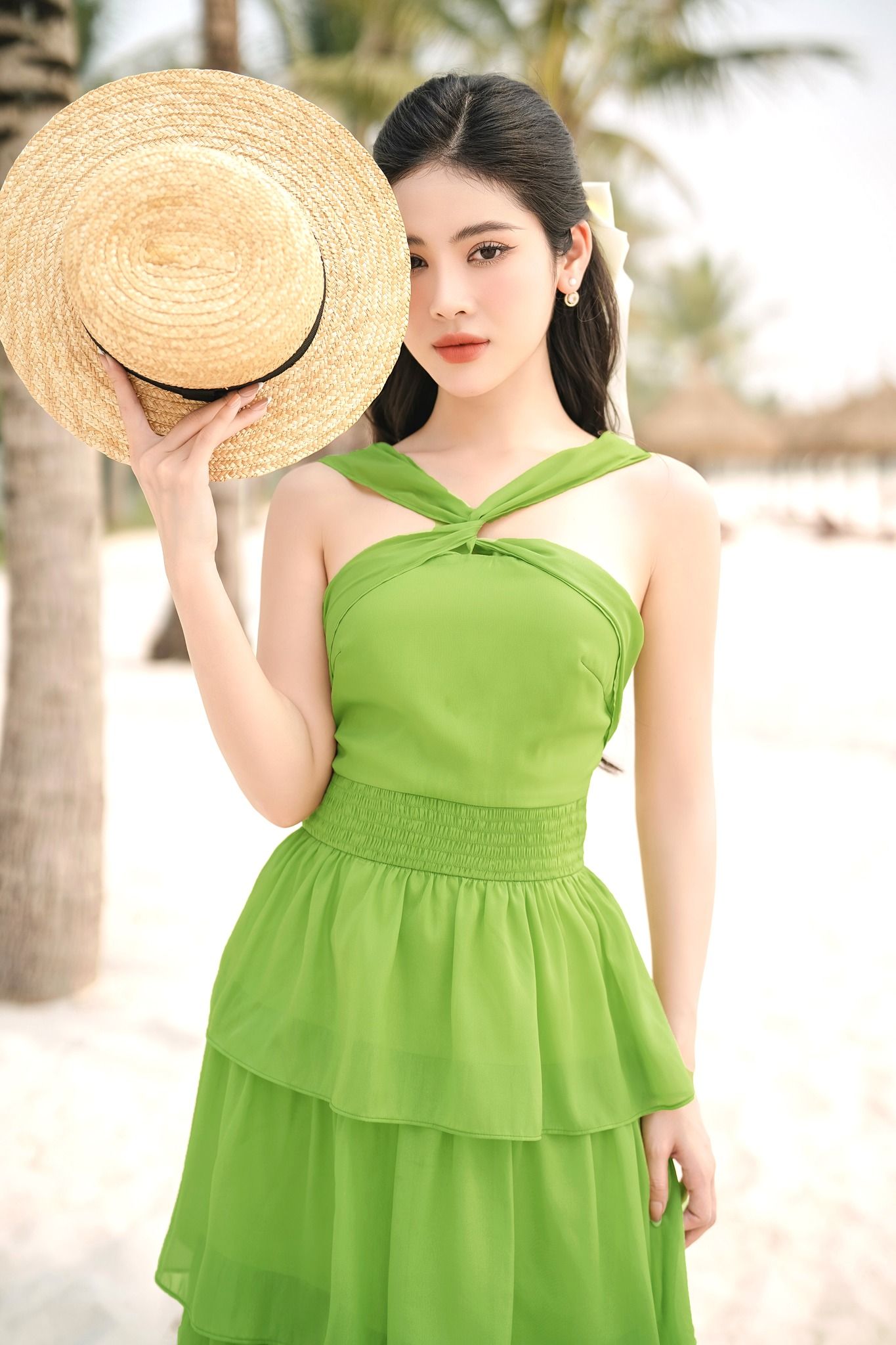 Đầm maxi đi biển dây vai đan chéo xếp 4 tầng bèo