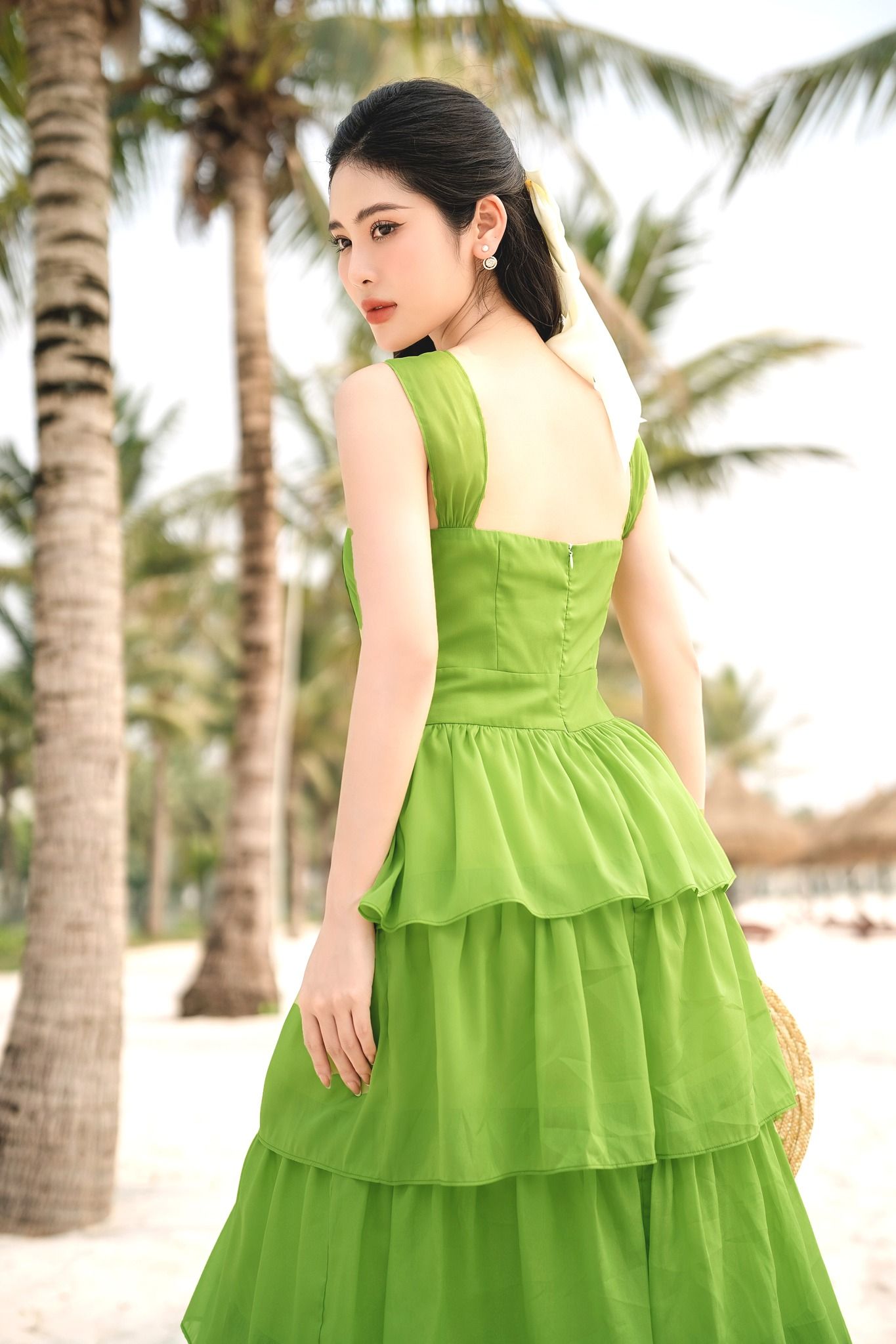 Đầm maxi đi biển dây vai đan chéo xếp 4 tầng bèo
