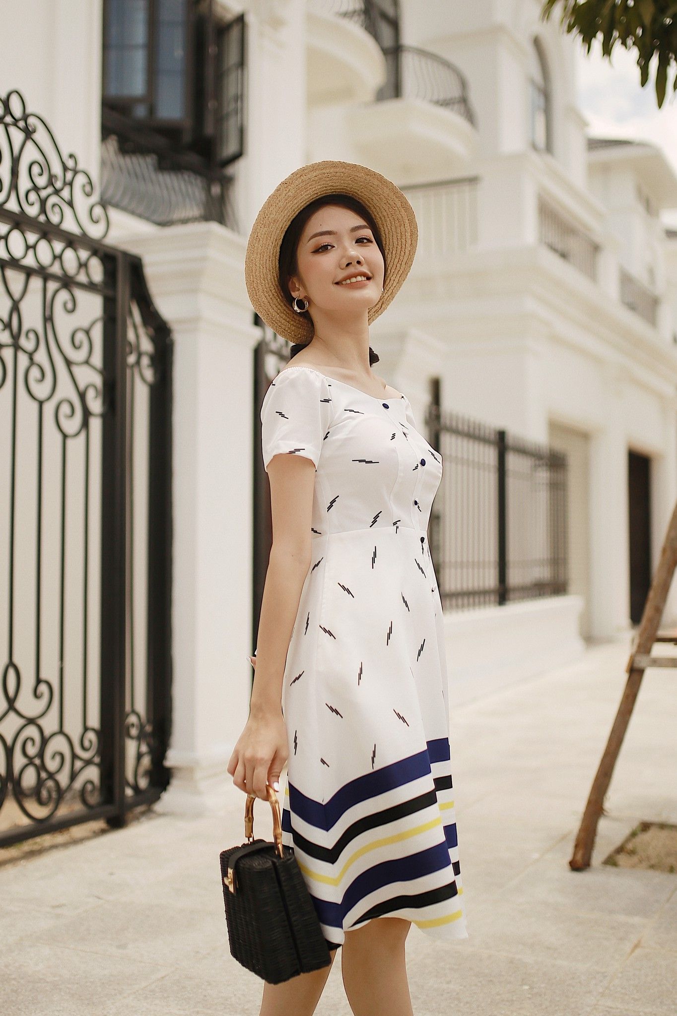 Đầm trễ vai 68500204 -2