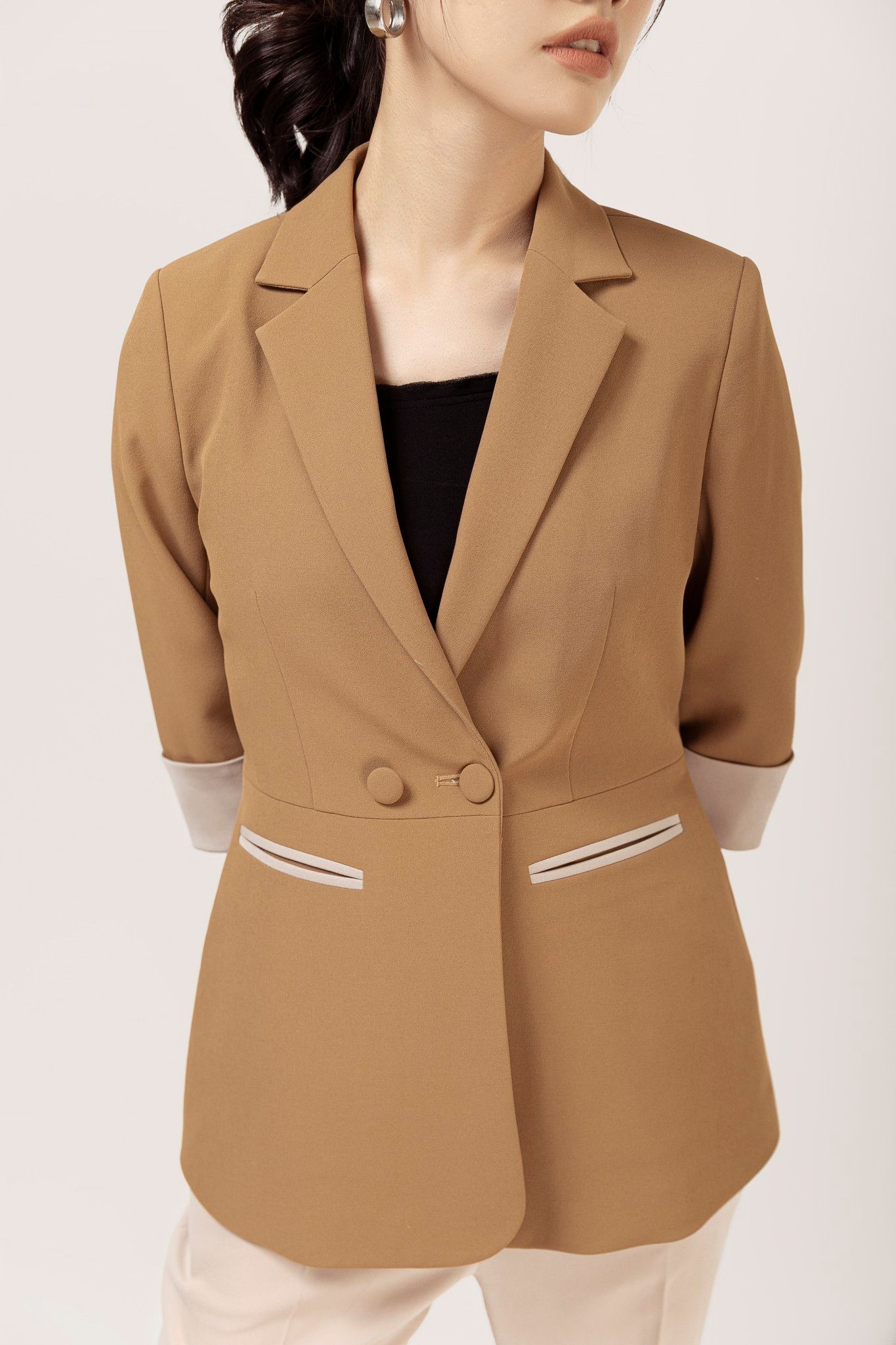Áo Blazer nữ màu Coffee 320019-1