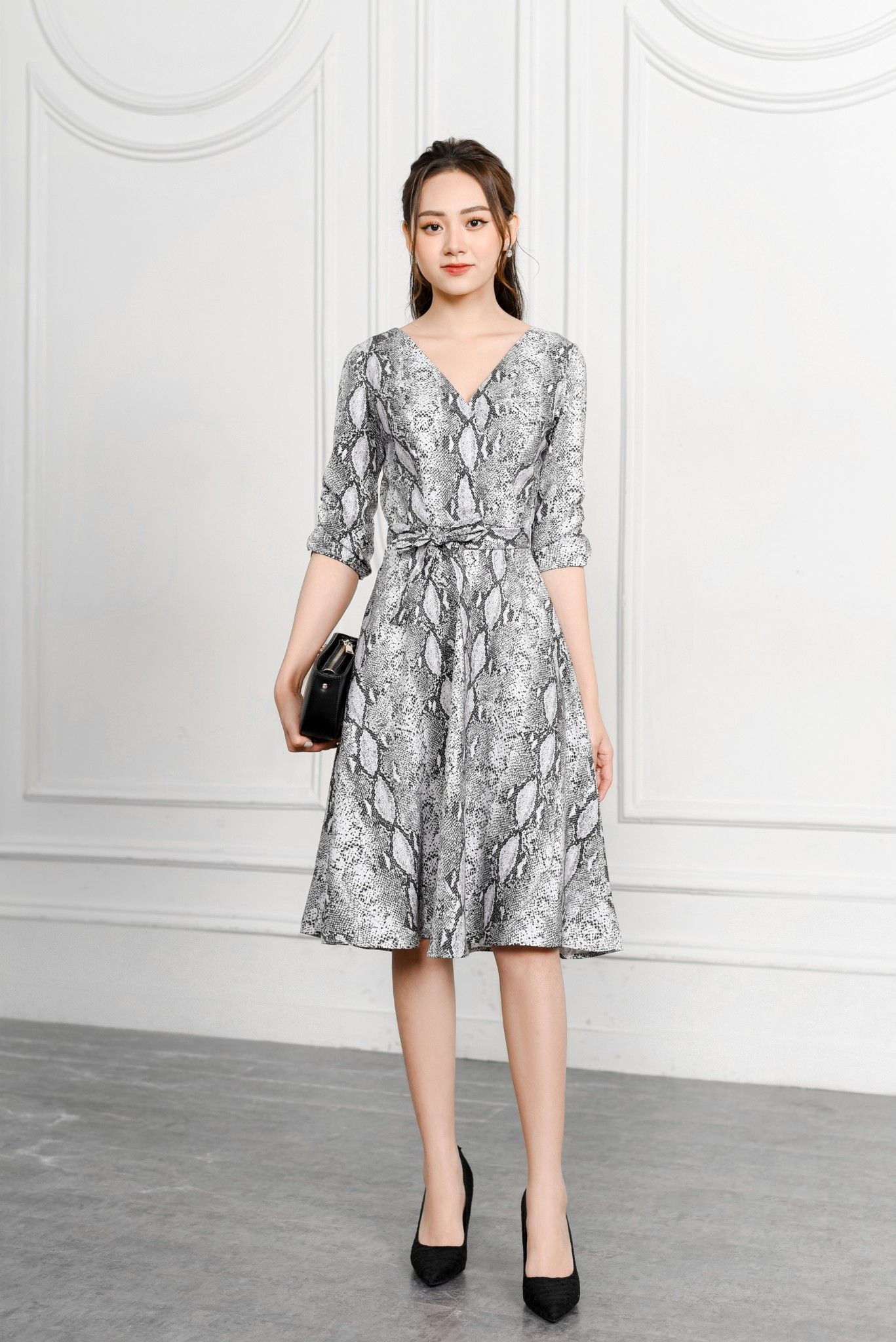 Đầm xòe vạt chéo 630634-2
