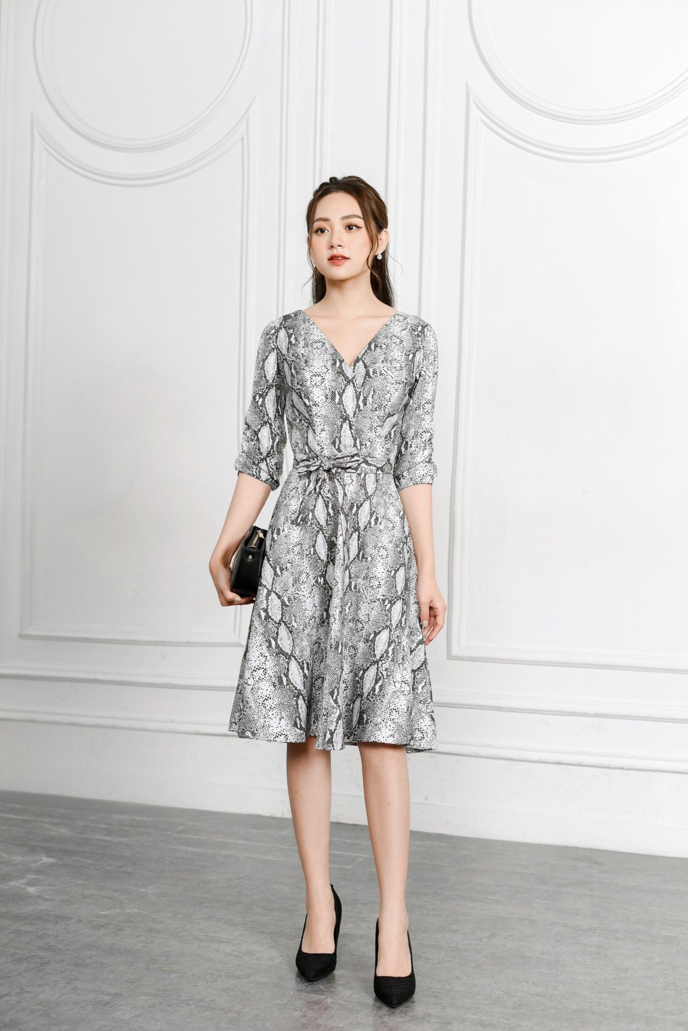 Đầm xòe vạt chéo 630634-2
