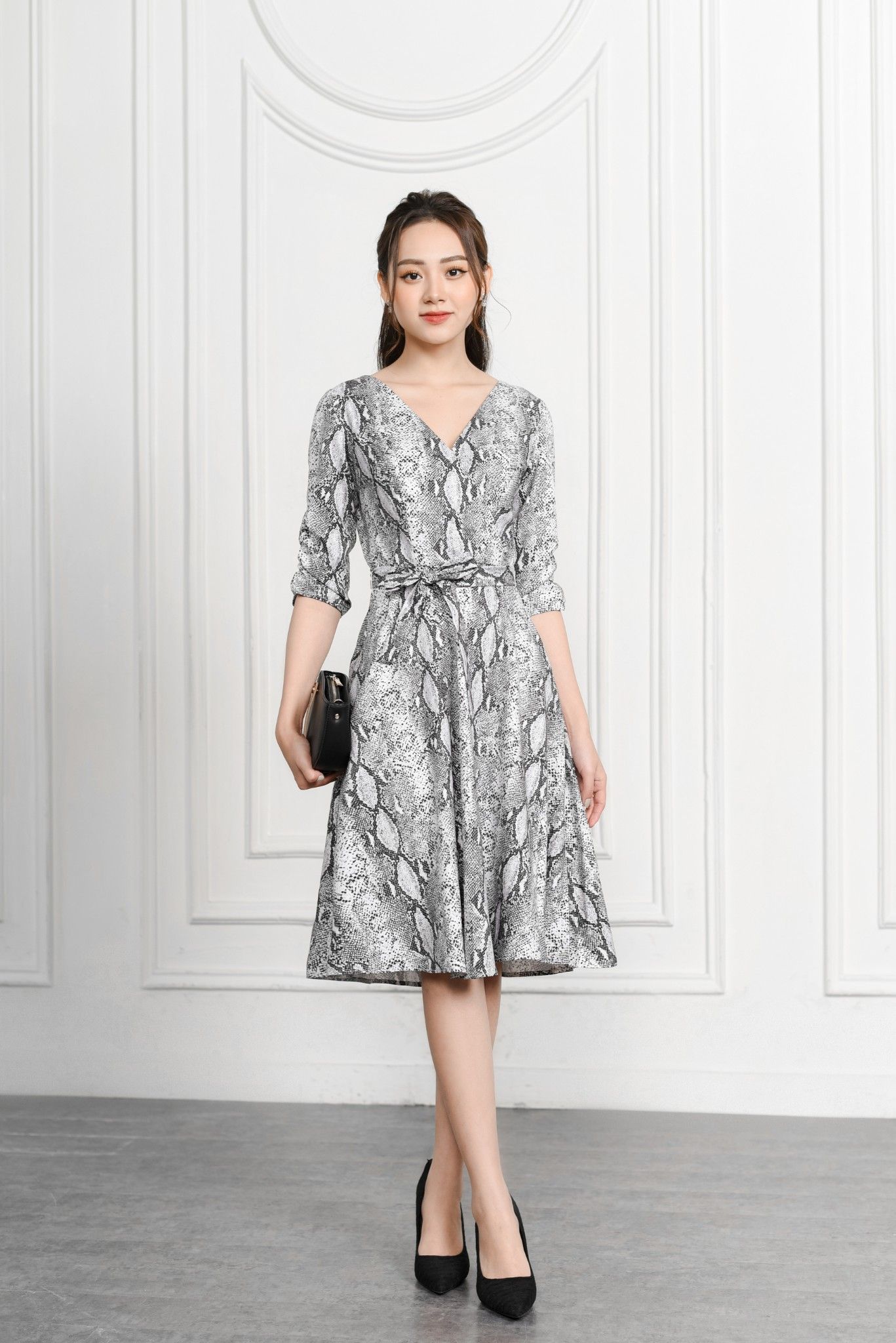 Đầm xòe vạt chéo 630634-2