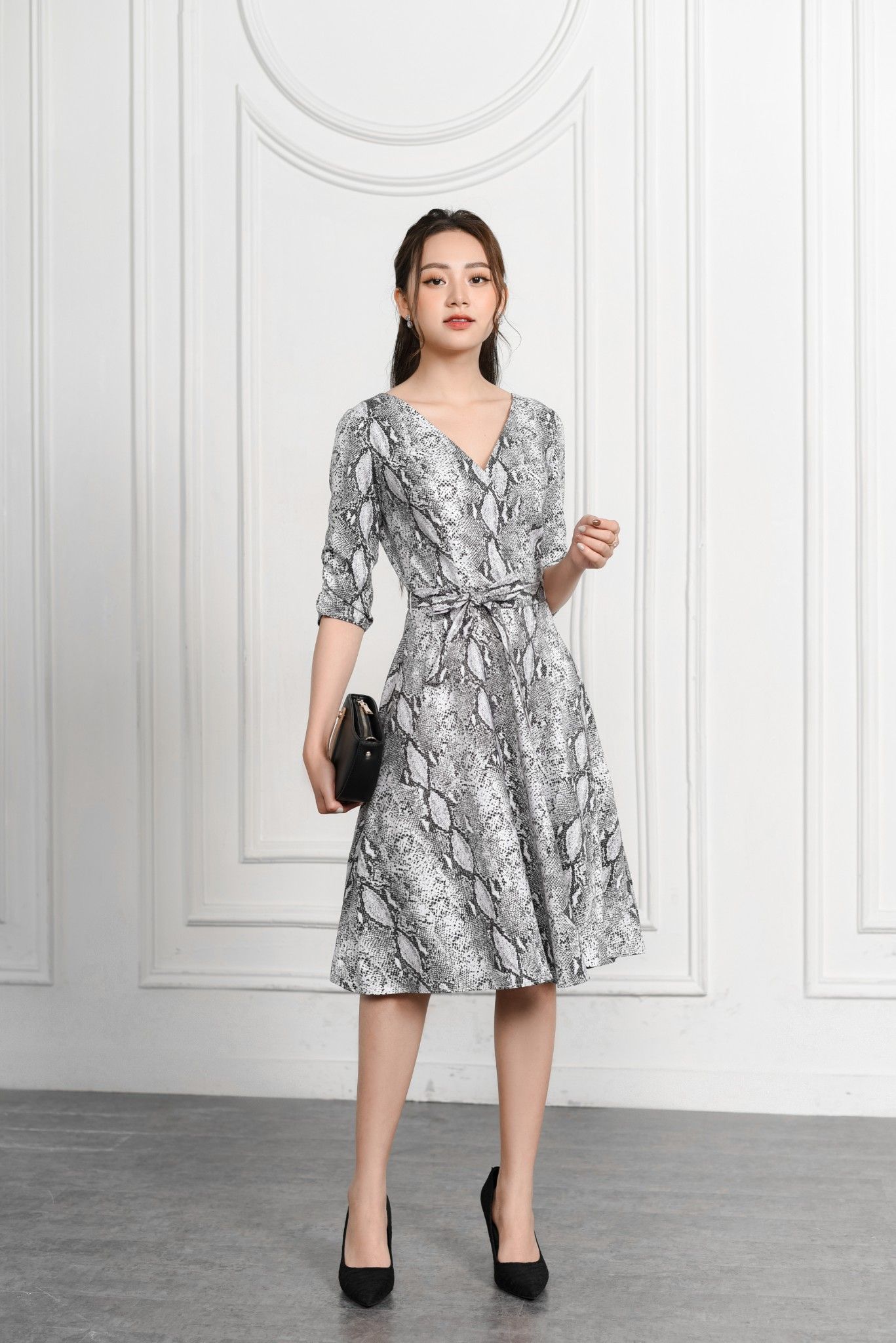 Đầm xòe vạt chéo 630634-2