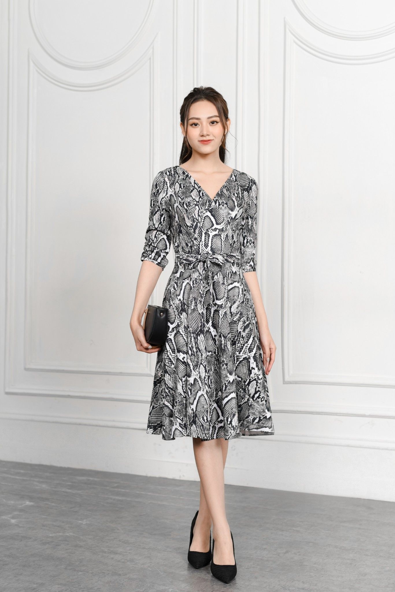 Đầm xòe vạt chéo 630634-1