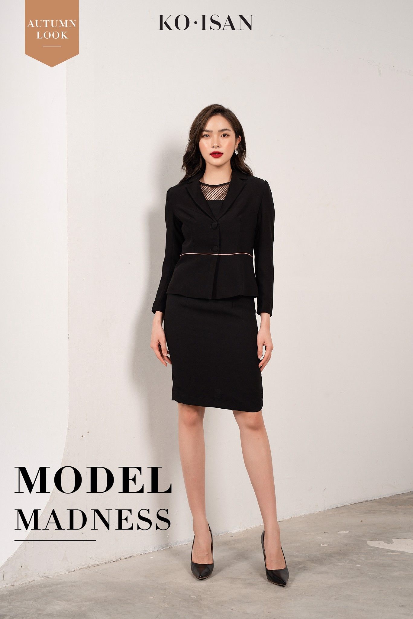 Áo vest đen lót hồng