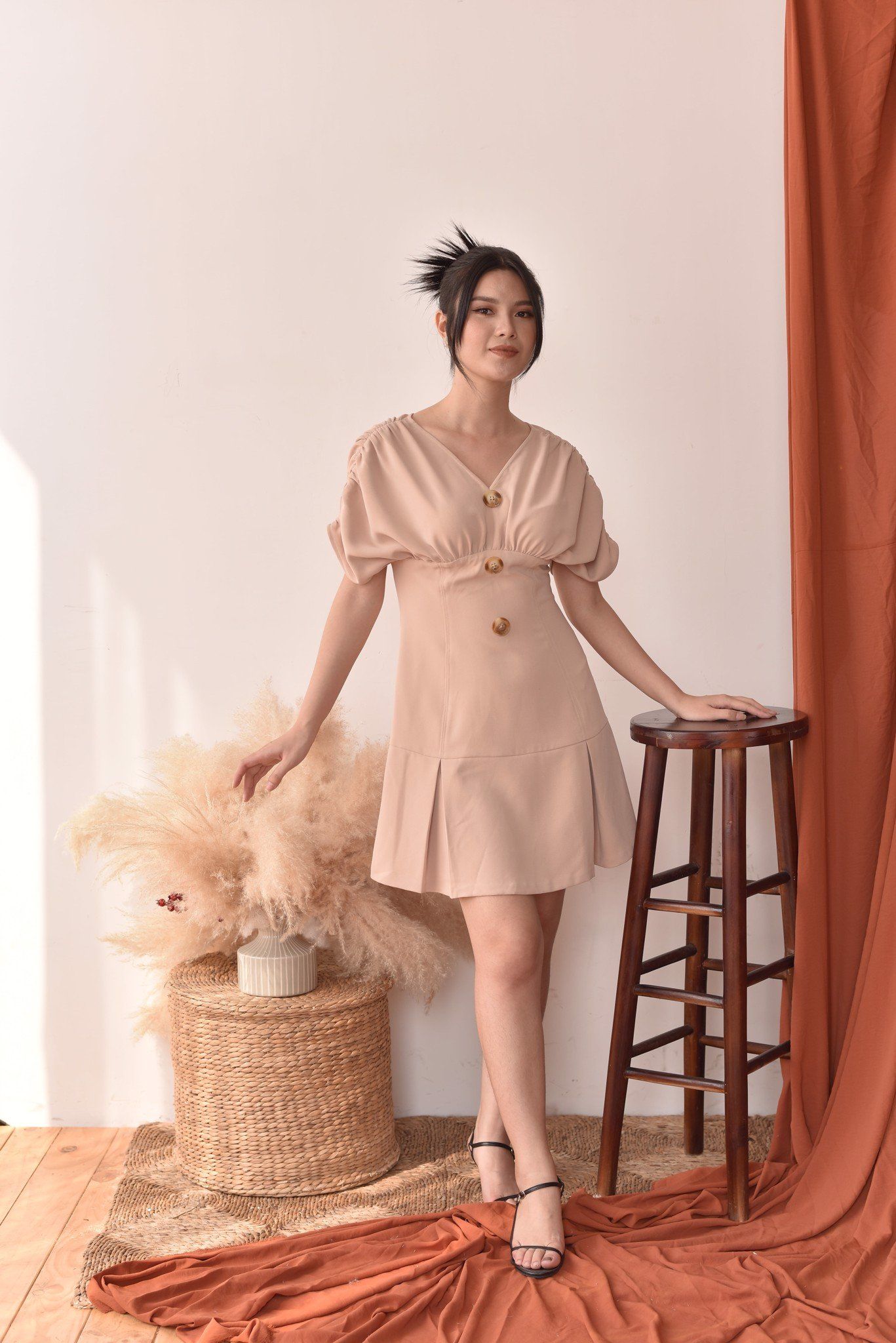 Đầm nhúm tay, chân váy đuôi cá 6860387