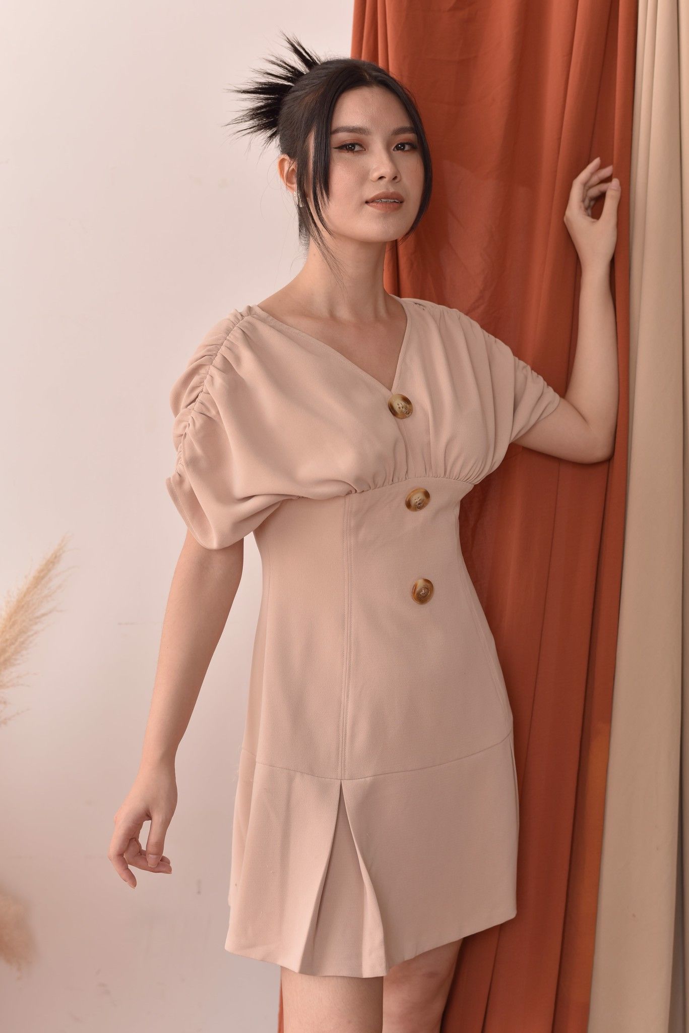 Đầm nhúm tay, chân váy đuôi cá 6860387