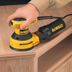 may cha nham dewalt dwe6423