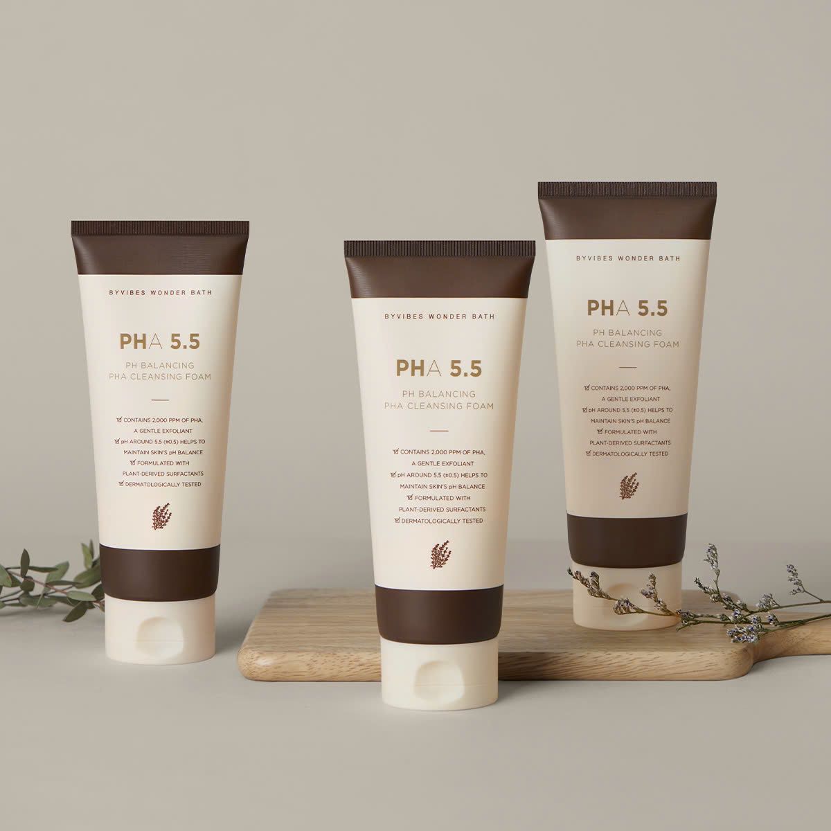 Sữa rửa mặt CHOSUNGAH Wonder Bath pH Balancing PHA Cleansing Foam 130ml