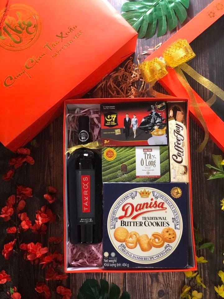 Hamper quà tặng & 1 chai Vang Ý