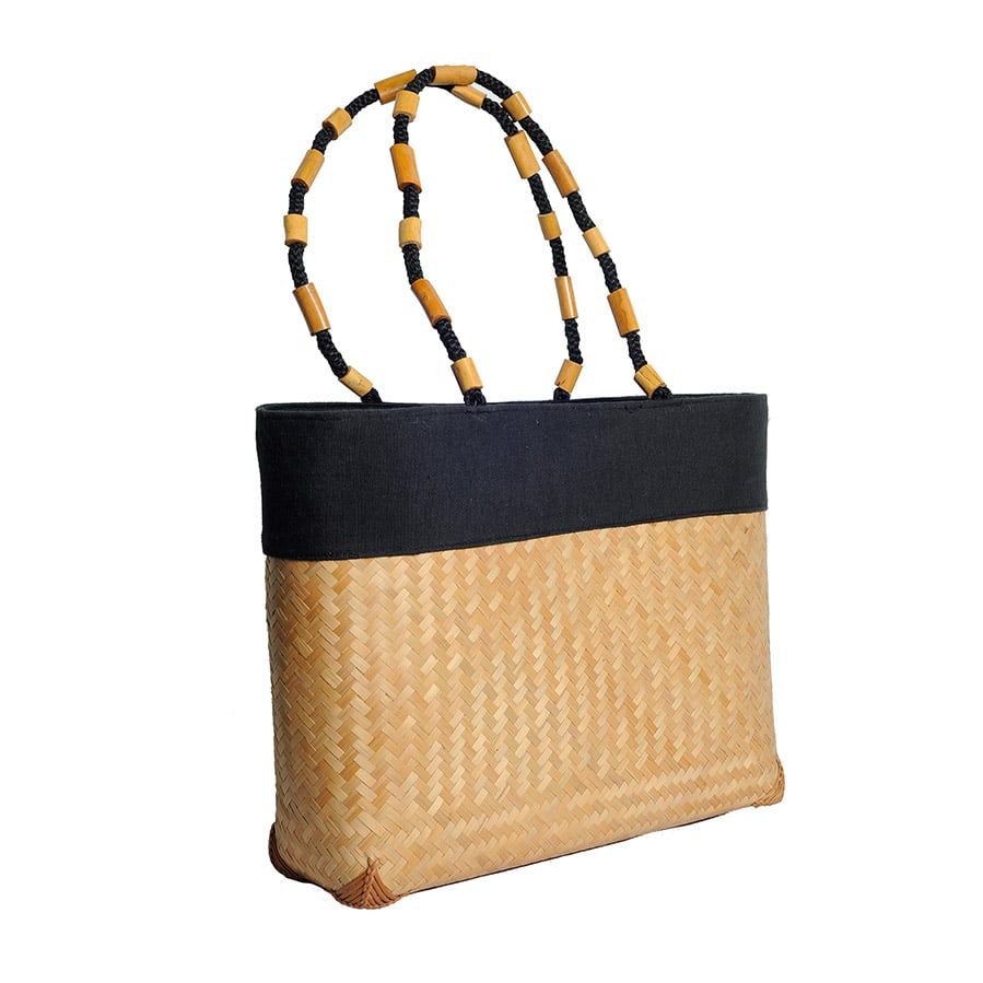 Giỏ mây tre đan viền đen