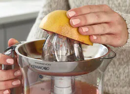 Máy vắt cam Kenwood JE290A - Citrus Juicer JE 290 A công suất 40w dung tích 1L