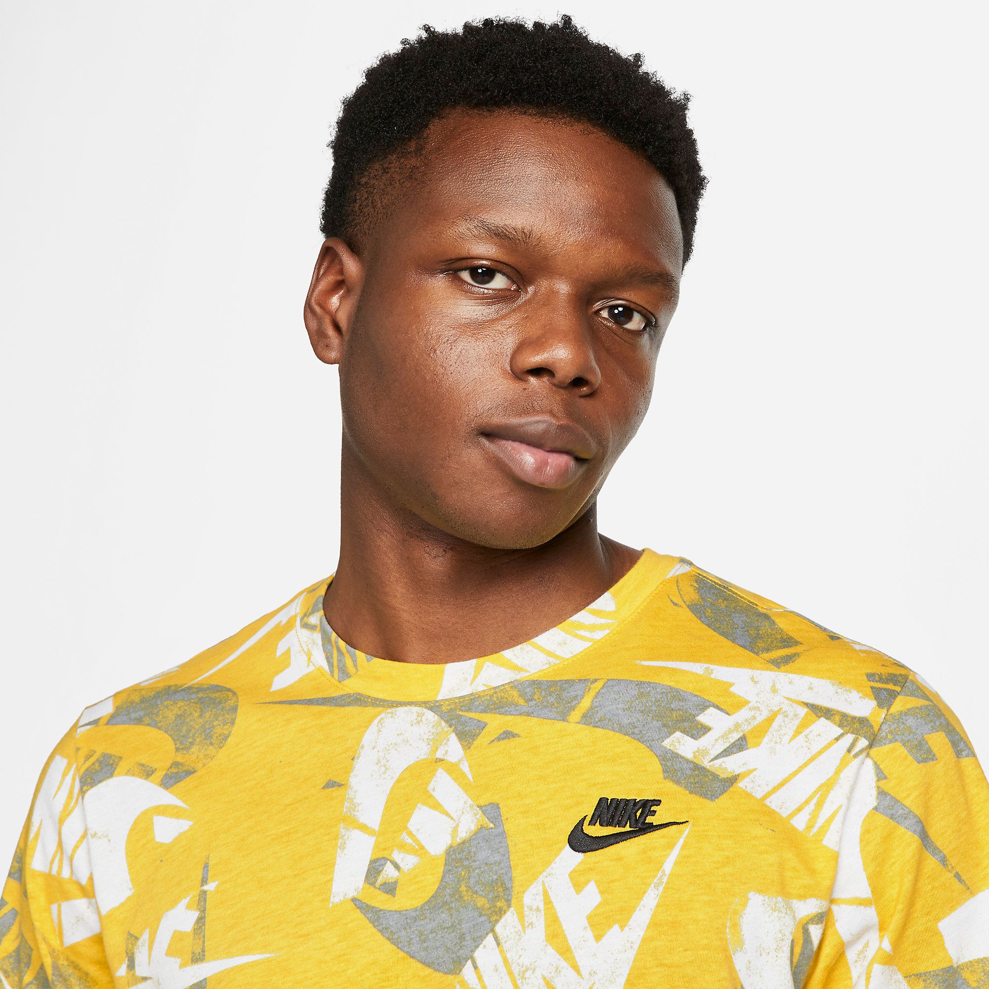 Nike Sportswear Printed T-Shirt - Yellow