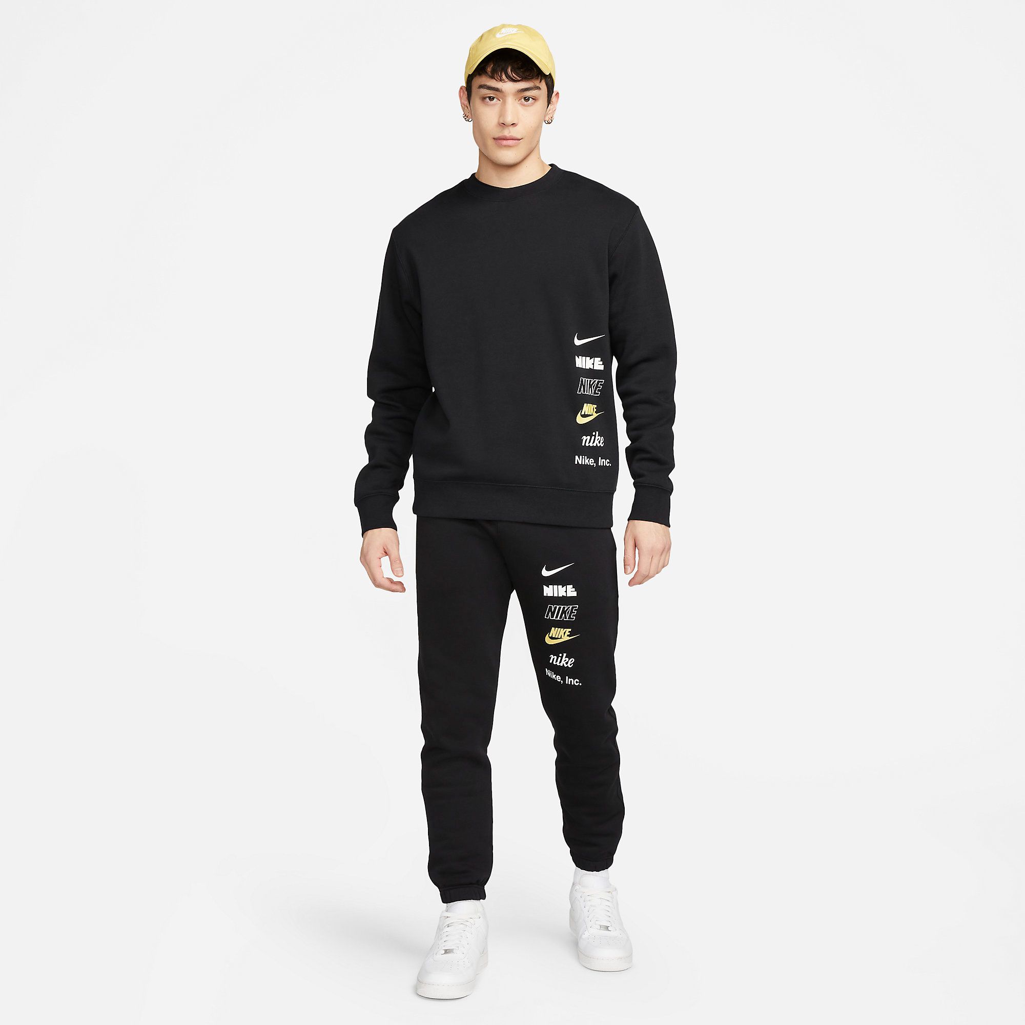 Nike Sportswear Logo Fleece Pants - Black