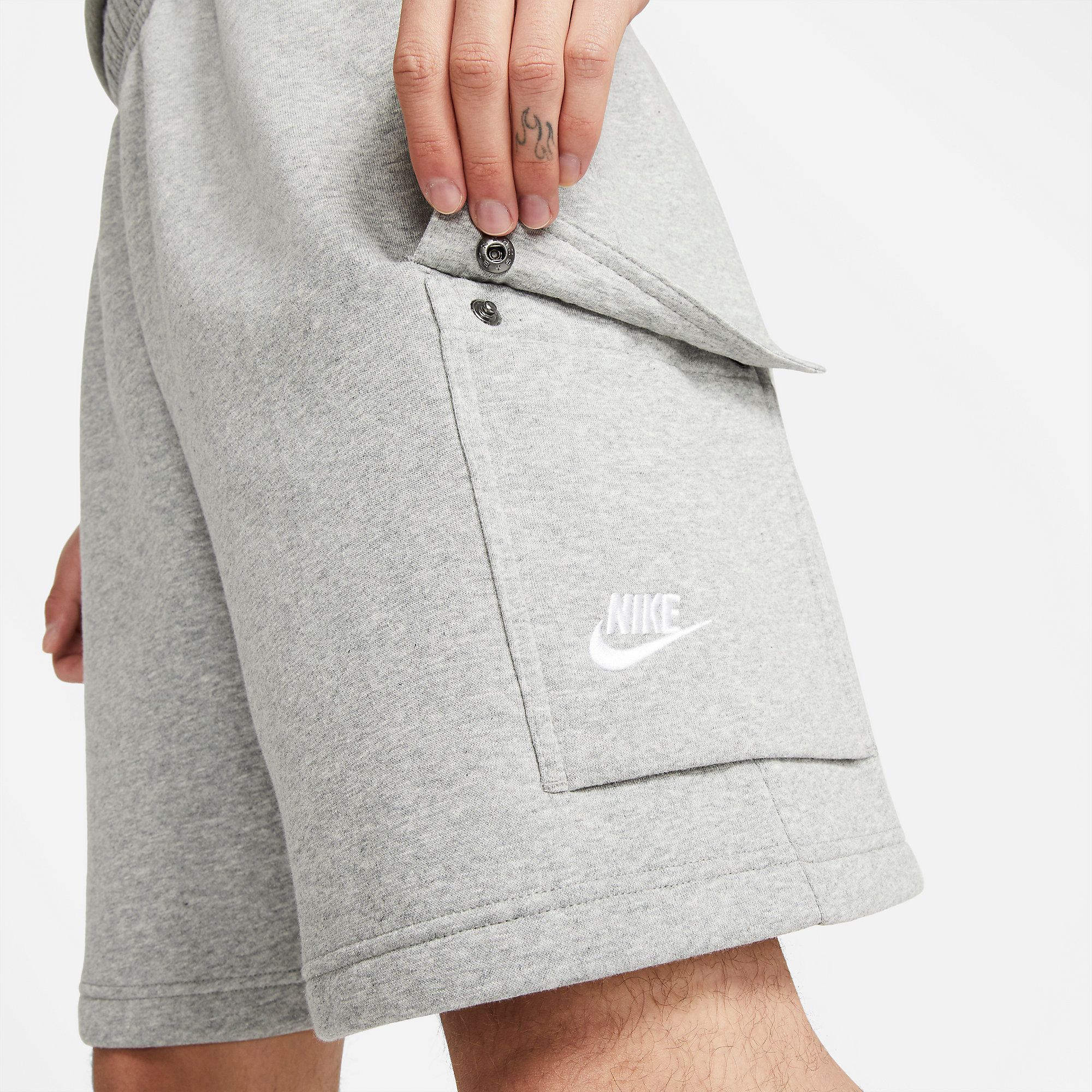  Nike Sportswear Club Cargo Shorts - Grey Heather 