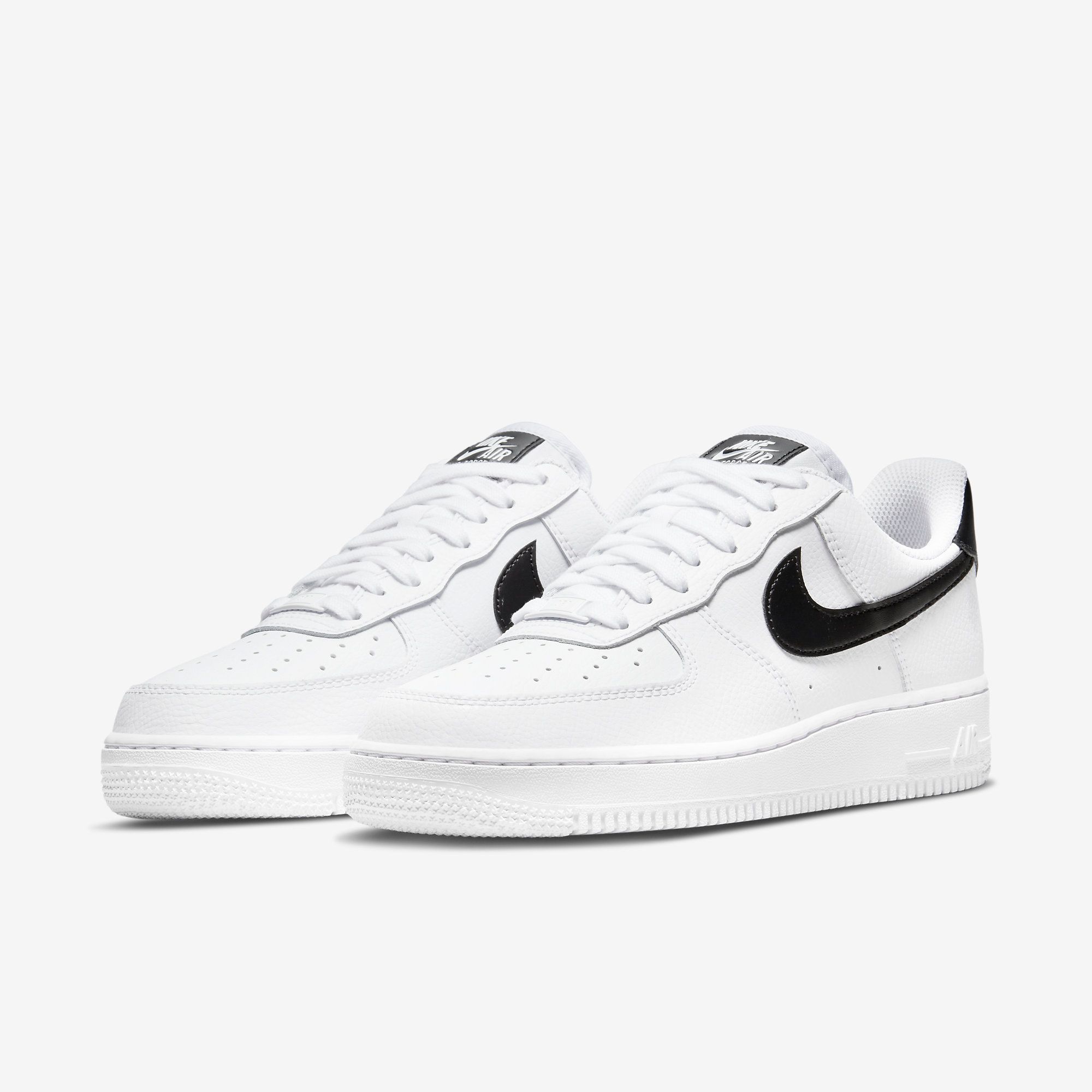Nike Air Force 1 '07 WMNS - White / Black