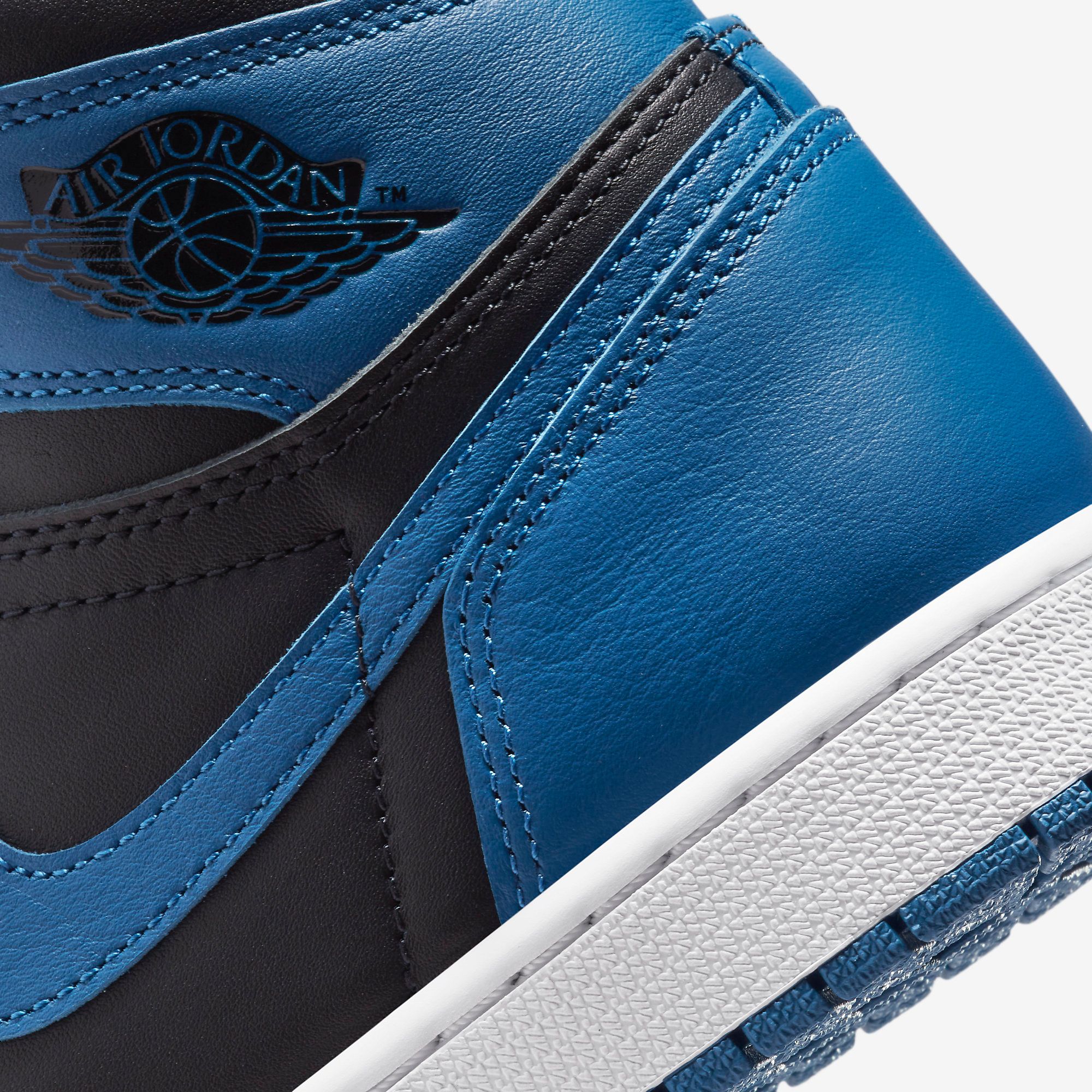  Air Jordan 1 High Retro OG - Dark Marine Blue 